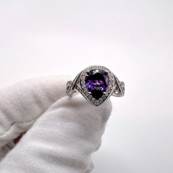 Sale $25 Firm! .925 Sterling Silver Simulated Amethyst Cz Ring - Picture 15 of 17